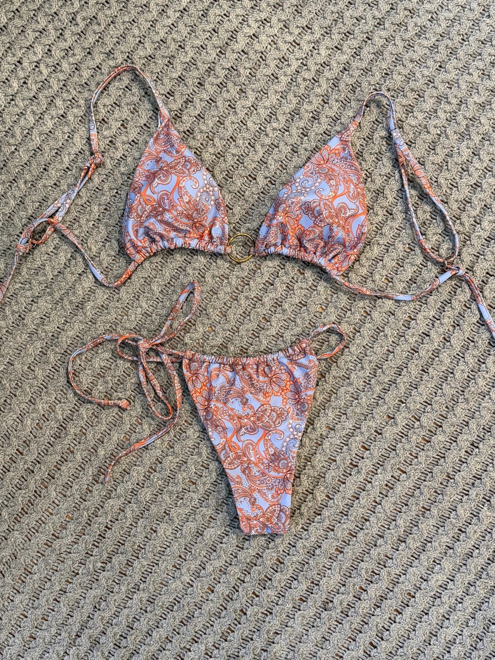 Women’s Paisley Tie-Side Triangle Bikini Set in Rust